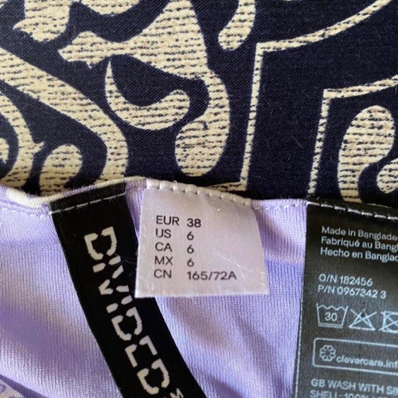 Purple & white flower skirt from H&M 💜 - Picture 3 of 3